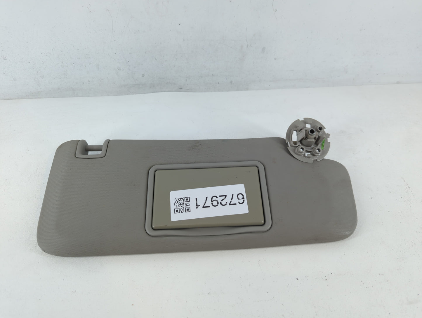 2011-2016 Chevrolet Cruze Sun Visor Shade Replacement Passenger Right Mirror Fits Fits 2011 2012 2013 2014 2015 2016 OEM Use