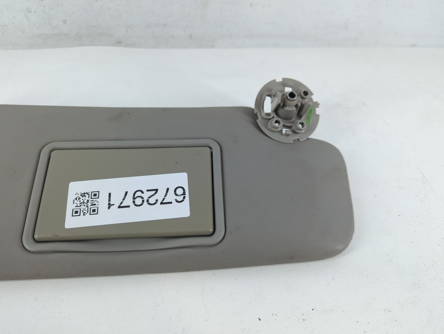 2011-2016 Chevrolet Cruze Sun Visor Shade Replacement Passenger Right Mirror Fits Fits 2011 2012 2013 2014 2015 2016 OEM Use