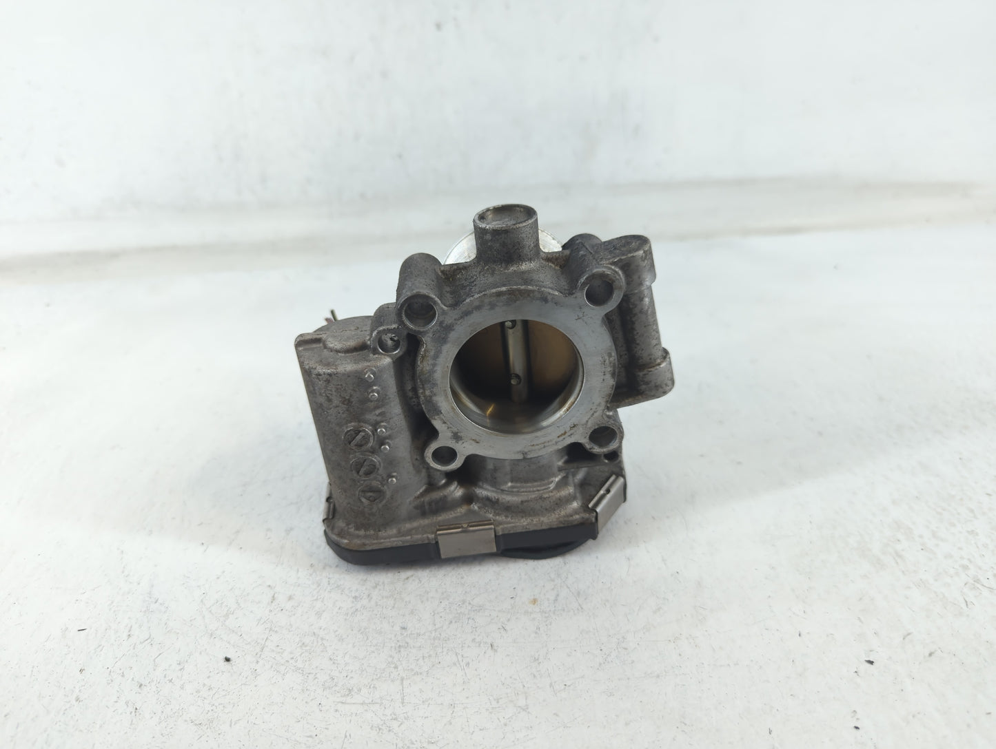 2011-2016 Chevrolet Cruze Throttle Body P/N:0 280 750 498 55 565 489 Fits OEM Used Auto Parts - Oemusedautoparts1.com