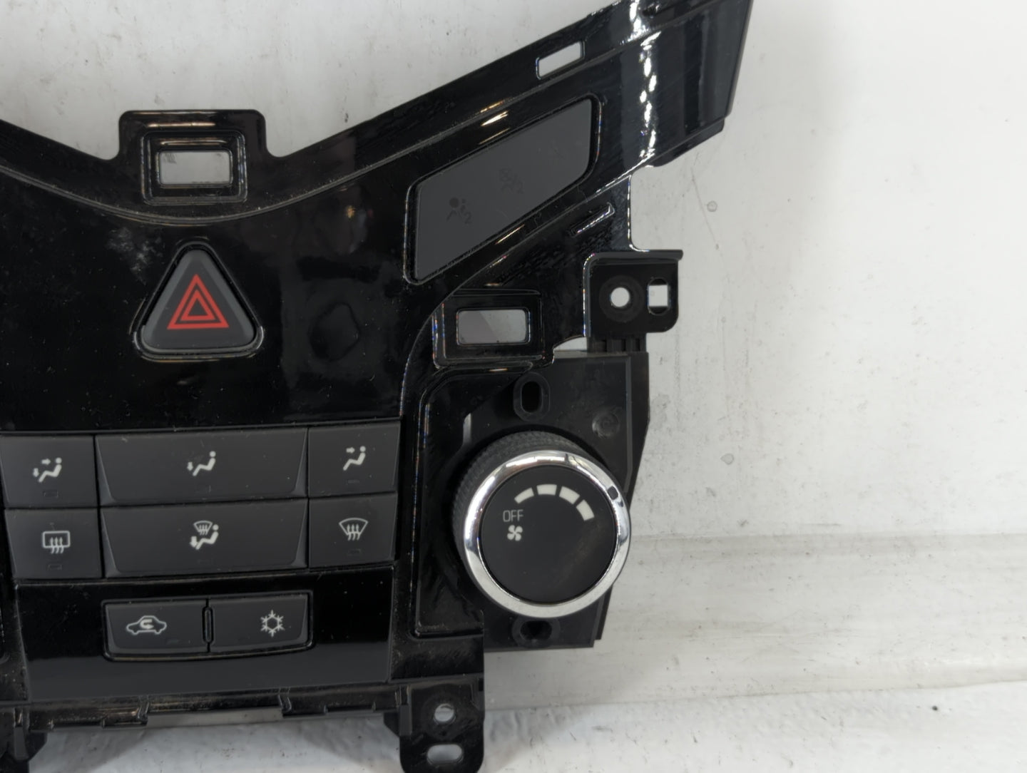 2011-2012 Chevrolet Cruze Climate Control Module Temperature AC/Heater Replacement P/N:96983927 Fits Fits 2011 2012 OEM Used