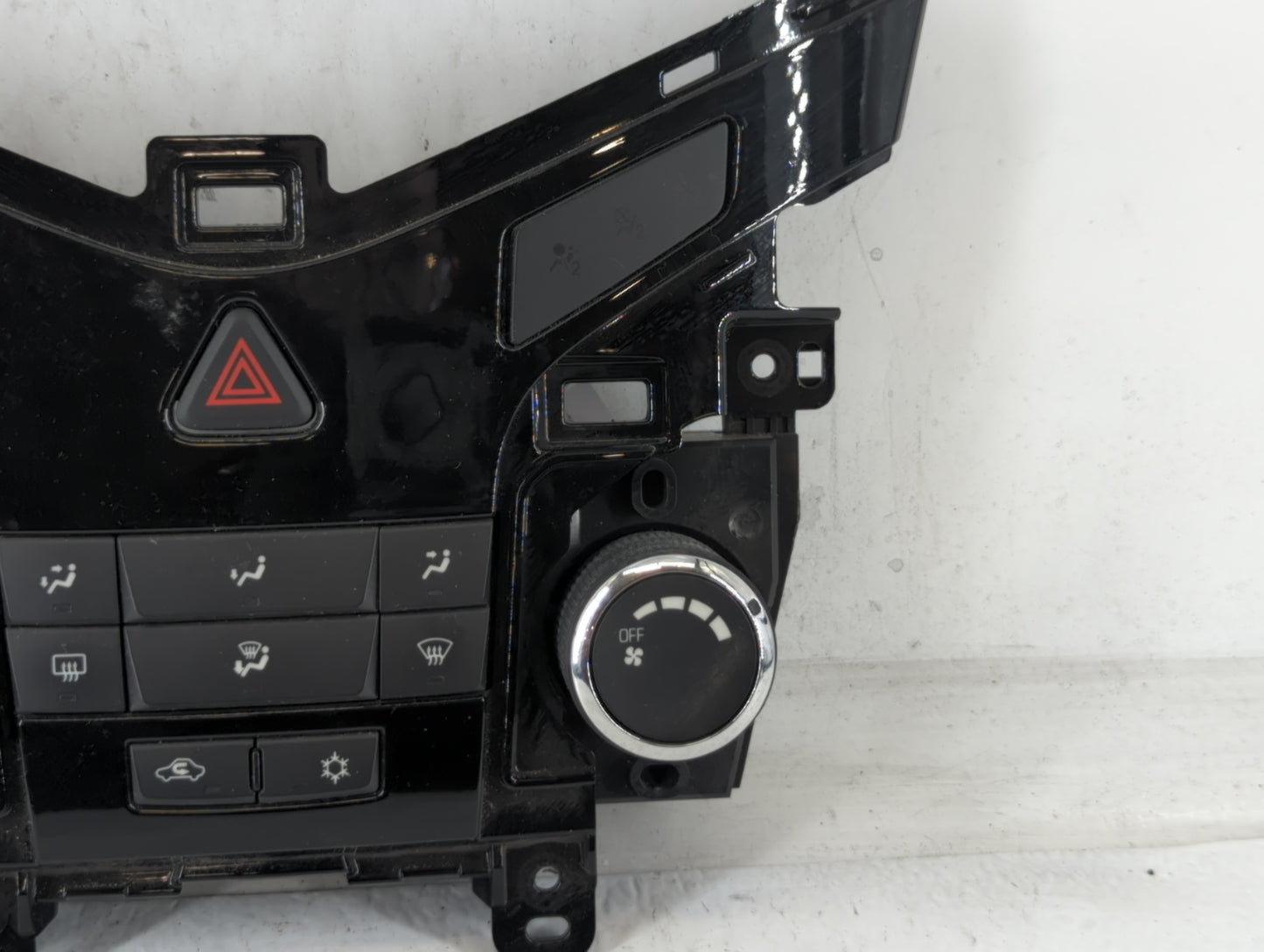 2011-2012 Chevrolet Cruze Climate Control Module Temperature AC/Heater Replacement P/N:96983927 Fits Fits 2011 2012 OEM Used