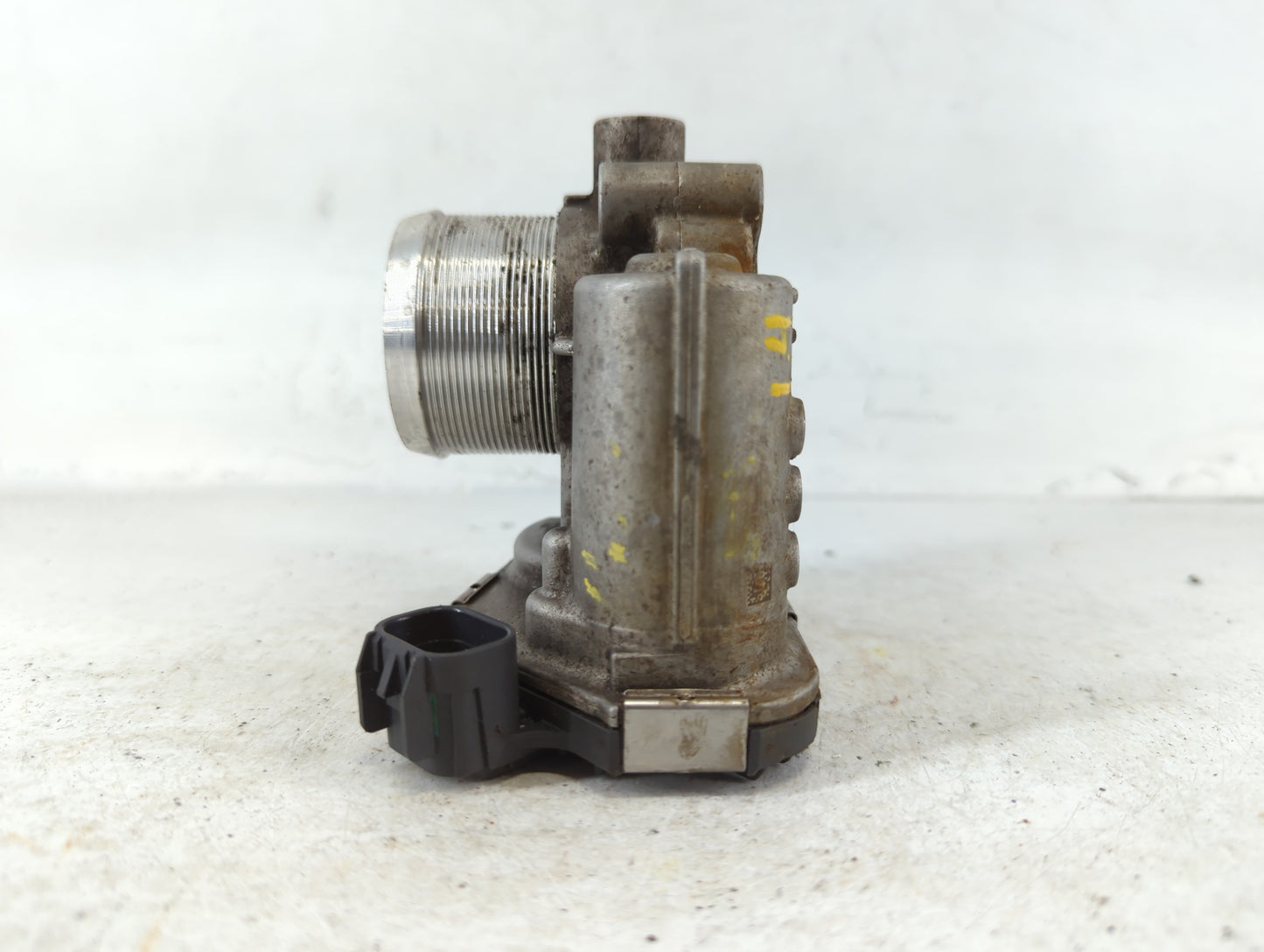 2011-2016 Chevrolet Cruze Throttle Body P/N:55565489 Fits Fits 2011 2012 2013 2014 2015 2016 2017 2018 2019 2020 2021 OEM Us