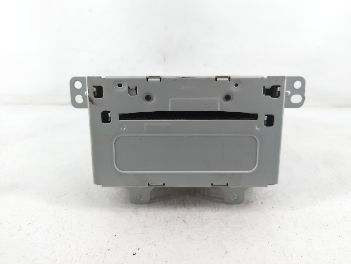 2011-2012 Chevrolet Cruze Radio AM FM Cd Player Receiver Replacement P/N:20983517 Fits Fits 2010 2011 2012 OEM Used Auto Par