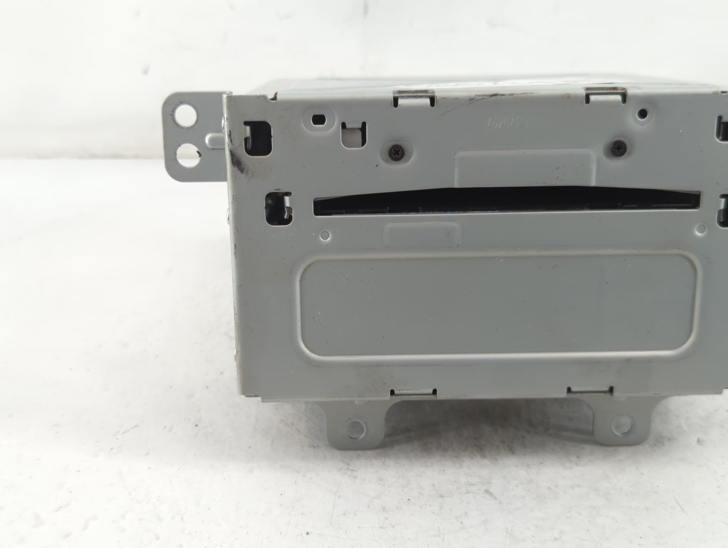 2011-2012 Chevrolet Cruze Radio AM FM Cd Player Receiver Replacement P/N:20983517 Fits Fits 2010 2011 2012 OEM Used Auto Par