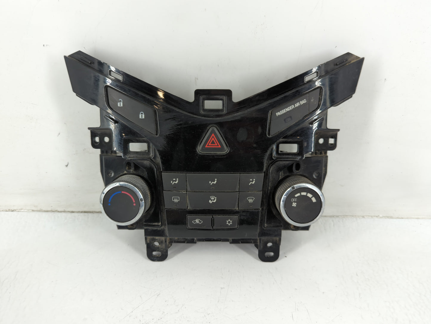 2011-2012 Chevrolet Cruze Climate Control Module Temperature AC/Heater Replacement P/N:96983927 Fits Fits 2011 2012 OEM Used