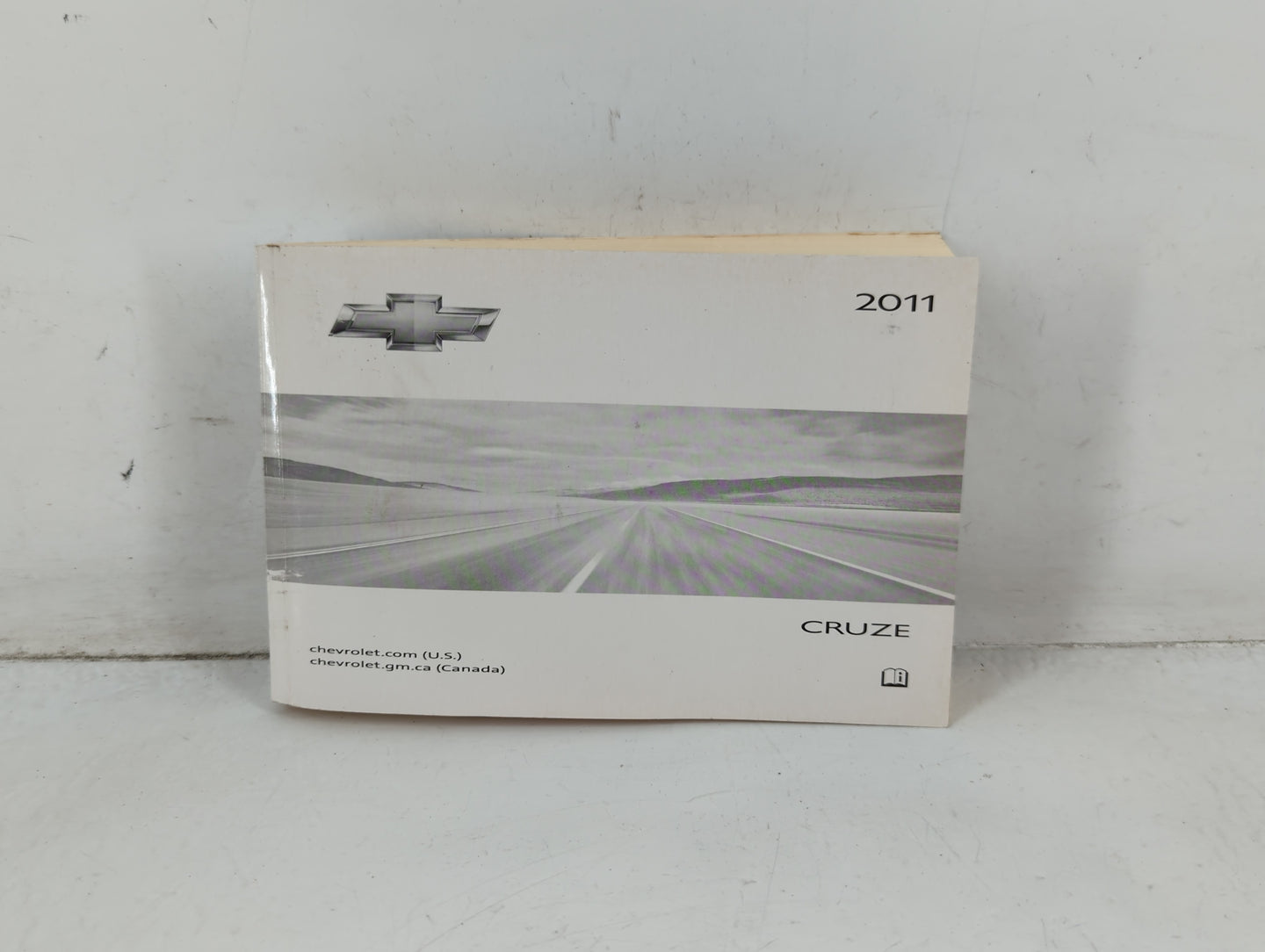 2011 Chevrolet Cruze Owners Manual Book Guide P/N:20883227 A OEM Used Auto Parts - Oemusedautoparts1.com