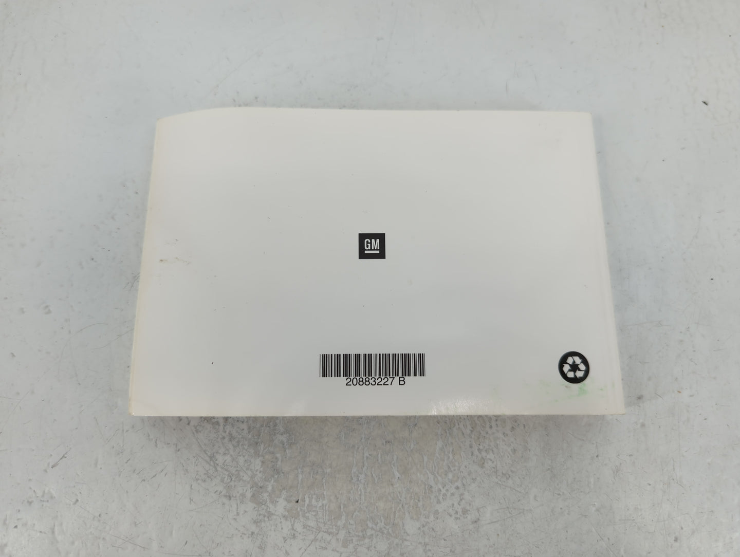 2011 Chevrolet Cruze Owners Manual Book Guide P/N:20883227 B OEM Used Auto Parts - Oemusedautoparts1.com