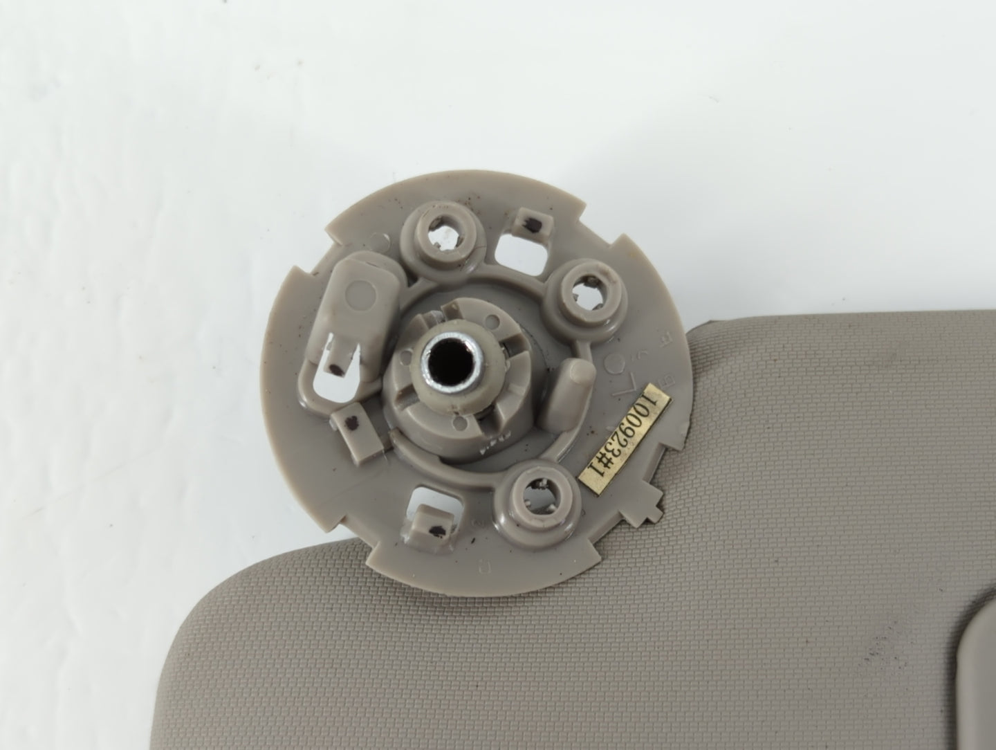 2011-2016 Chevrolet Cruze Sun Visor Shade Replacement Driver Left Mirror Fits Fits 2011 2012 2013 2014 2015 2016 OEM Used Au