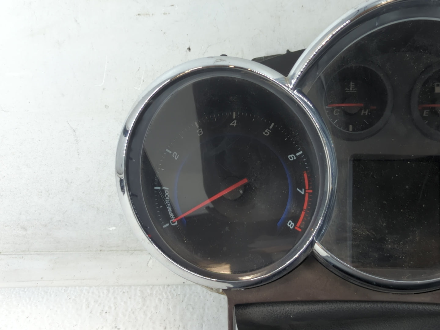 2011 Chevrolet Cruze Instrument Cluster Speedometer Gauges P/N:95018205 809773364 Fits OEM Used Auto Parts - Oemusedautopart