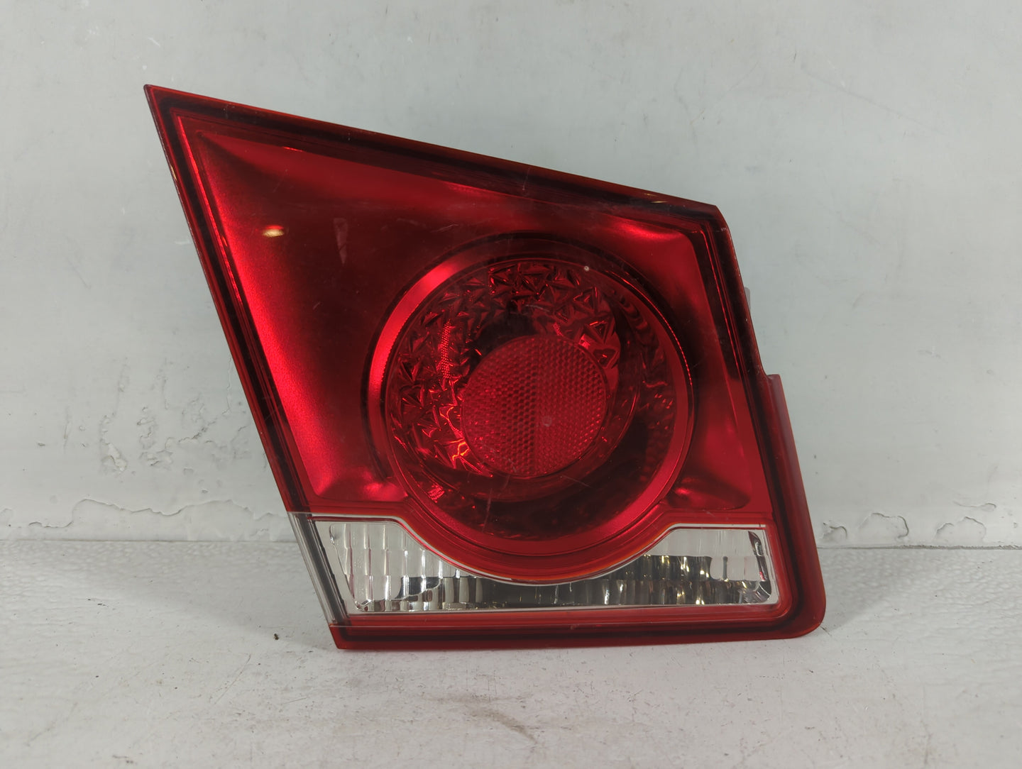 2011-2016 Chevrolet Cruze Tail Light Assembly Driver Left OEM Fits Fits 2011 2012 2013 2014 2015 2016 OEM Used Auto Parts - 