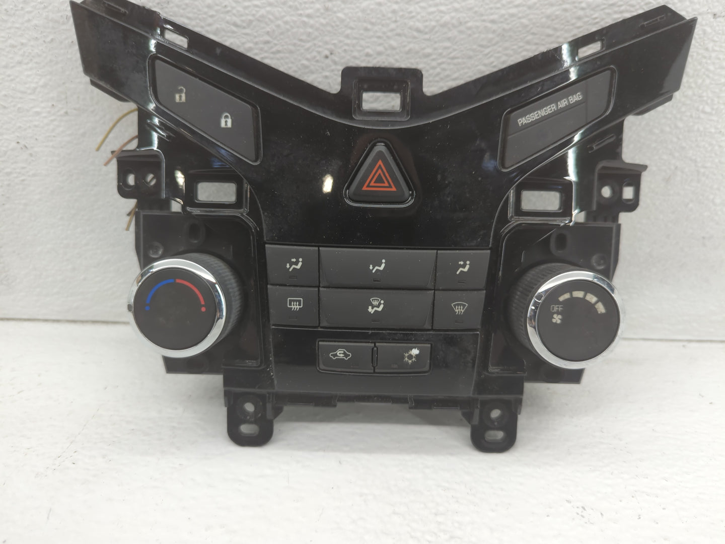 2011-2012 Chevrolet Cruze Climate Control Module Temperature AC/Heater Replacement P/N:96983927 Fits Fits 2011 2012 OEM Used