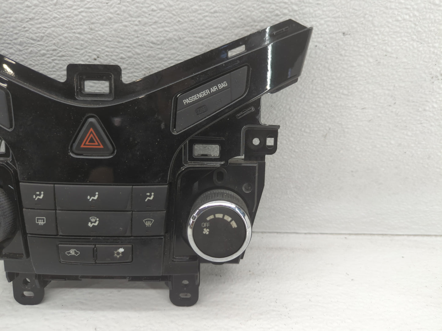 2011-2012 Chevrolet Cruze Climate Control Module Temperature AC/Heater Replacement P/N:96983927 Fits Fits 2011 2012 OEM Used