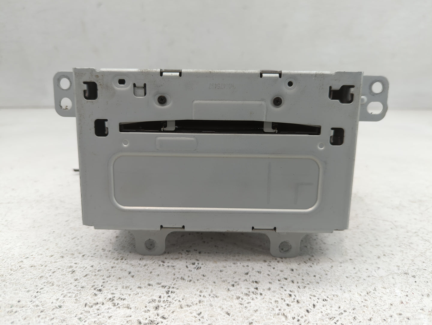 2011-2012 Chevrolet Cruze Radio AM FM Cd Player Receiver Replacement P/N:20983517 Fits Fits 2010 2011 2012 OEM Used Auto Par