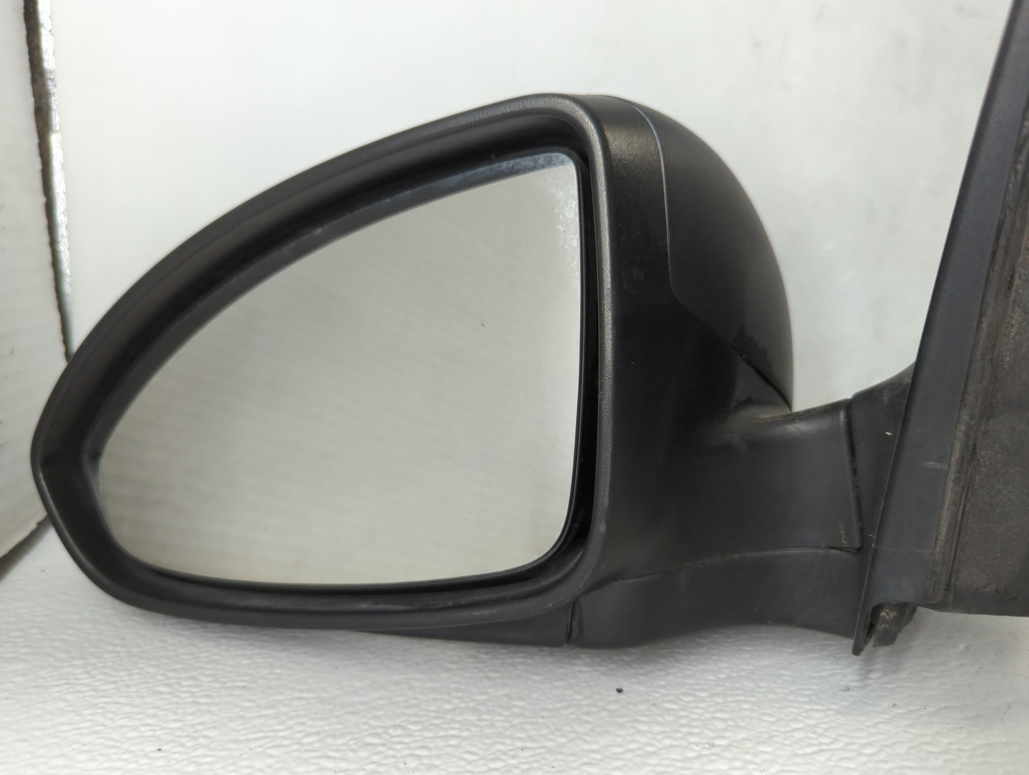 2011-2014 Chevrolet Cruze Driver Side View Mirror - Left Door Mirror OEM Used - Oemusedautoparts1.com
