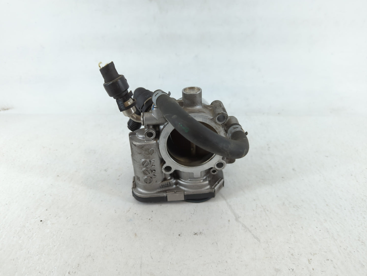 2011-2016 Chevrolet Cruze Throttle Body P/N:5561495 Fits Fits 2009 2010 2011 2012 2013 2014 2015 2016 2017 2018 OEM Used Aut