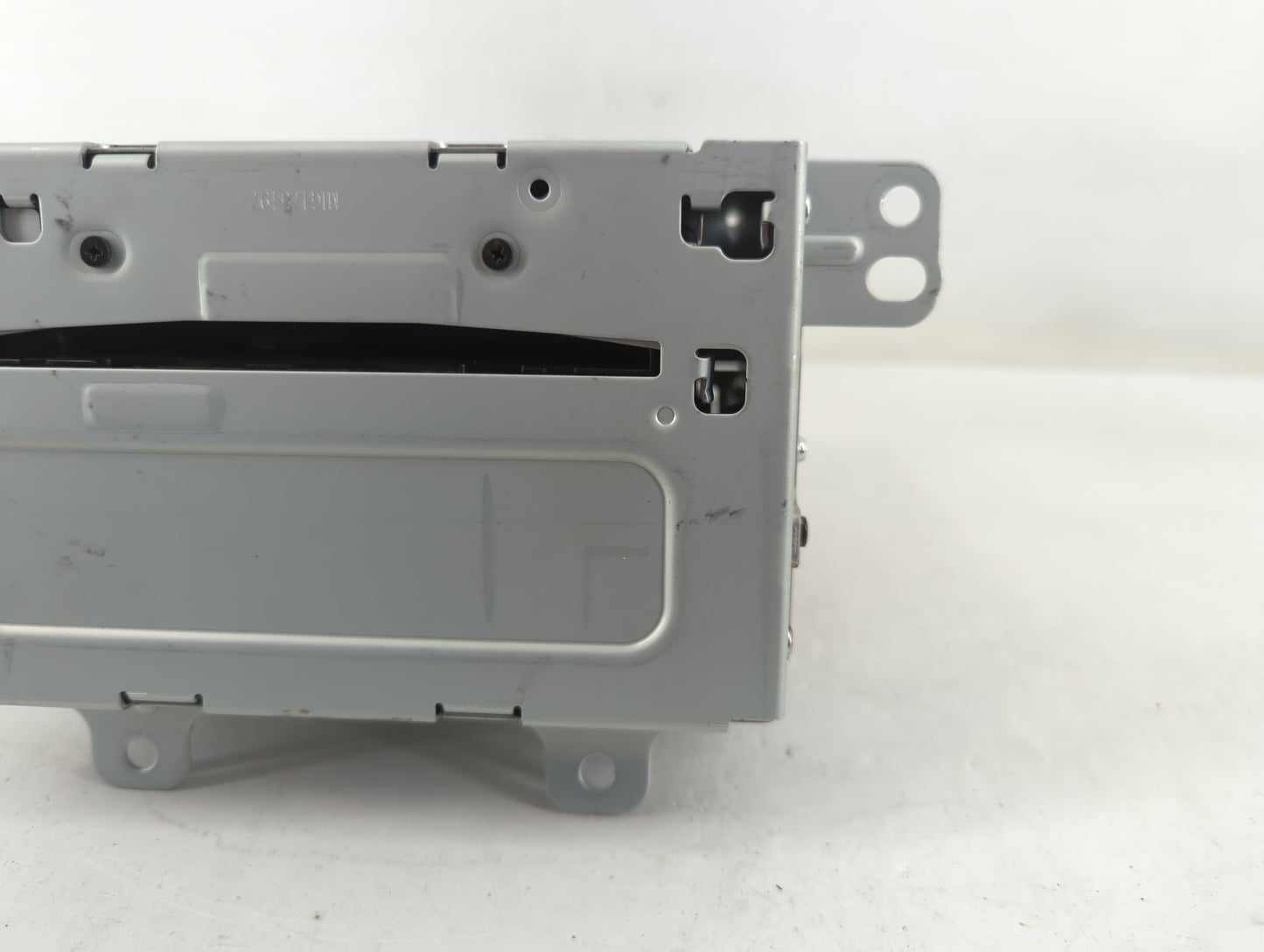 2011-2012 Chevrolet Cruze Am Fm Cd Player Radio Receiver - Oemusedautoparts1.com