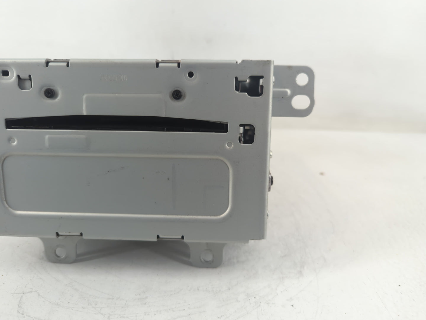 2011-2012 Chevrolet Cruze Am Fm Cd Player Radio Receiver - Oemusedautoparts1.com