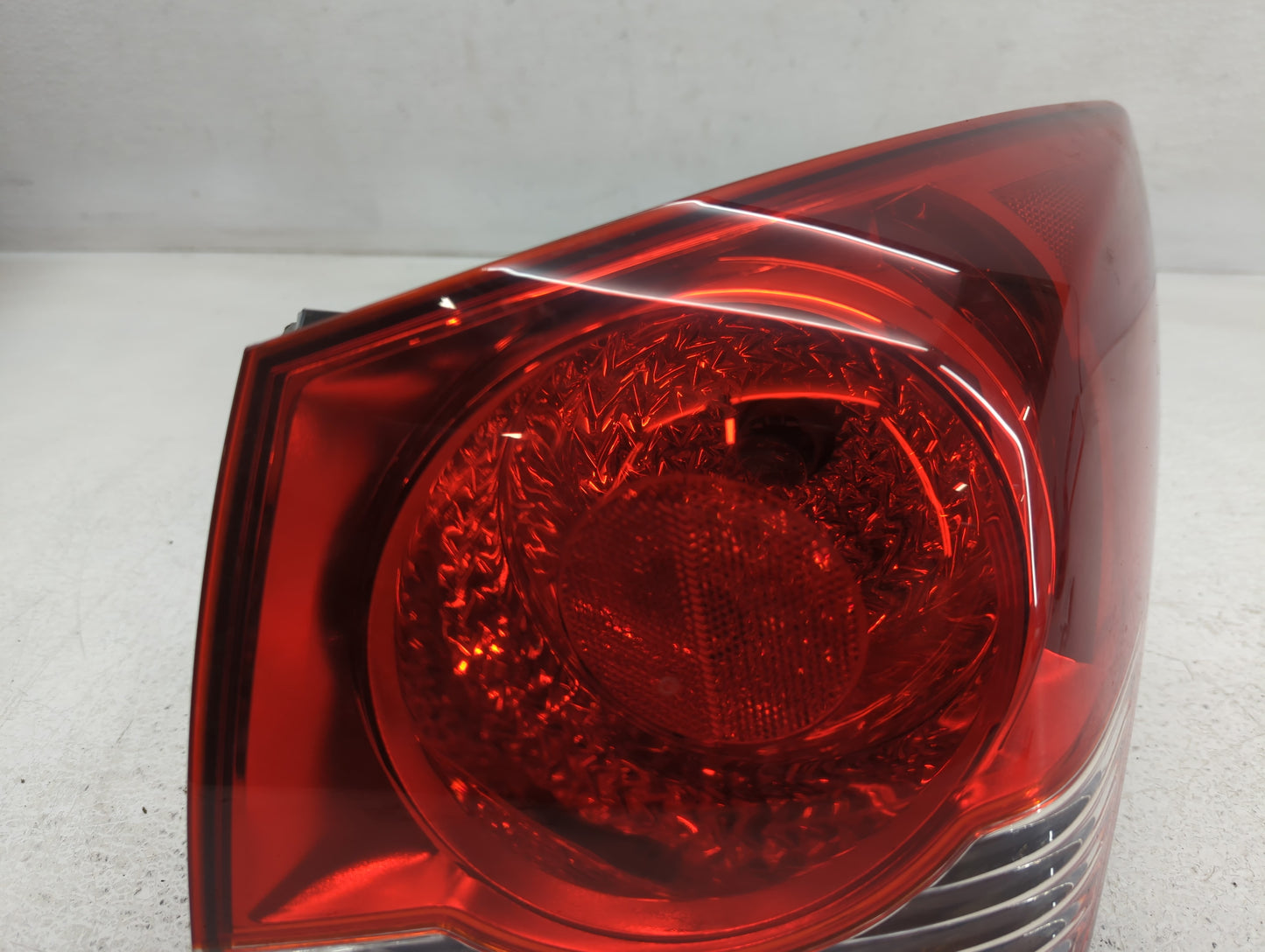 2011-2016 Chevrolet Cruze Tail Light Assembly Passenger Right OEM Fits Fits 2011 2012 2013 2014 2015 2016 OEM Used Auto Part