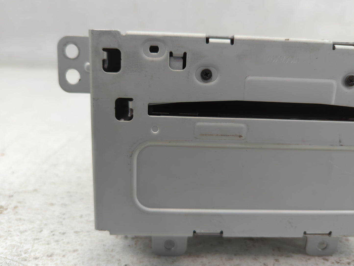 2011-2012 Chevrolet Cruze Radio AM FM Cd Player Receiver Replacement P/N:20983517 Fits Fits 2010 2011 2012 OEM Used Auto Par