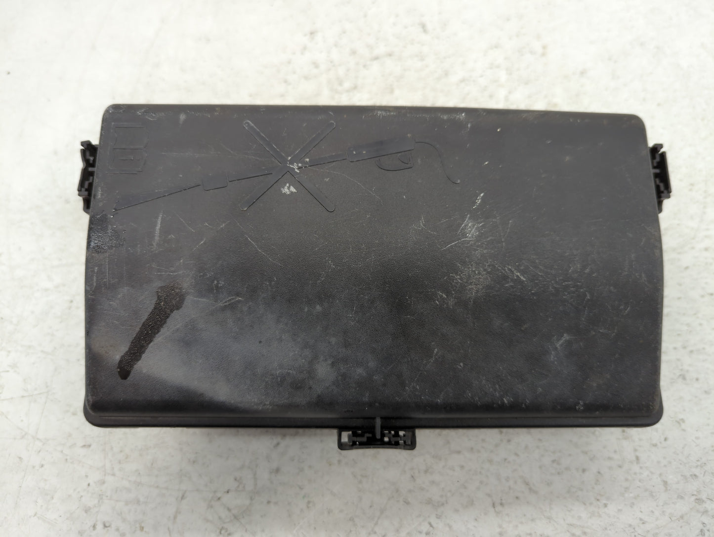 2011-2014 Chevrolet Cruze Fusebox Fuse Box Panel Relay Module P/N:812461952 Fits Fits 2011 2012 2013 2014 OEM Used Auto Part