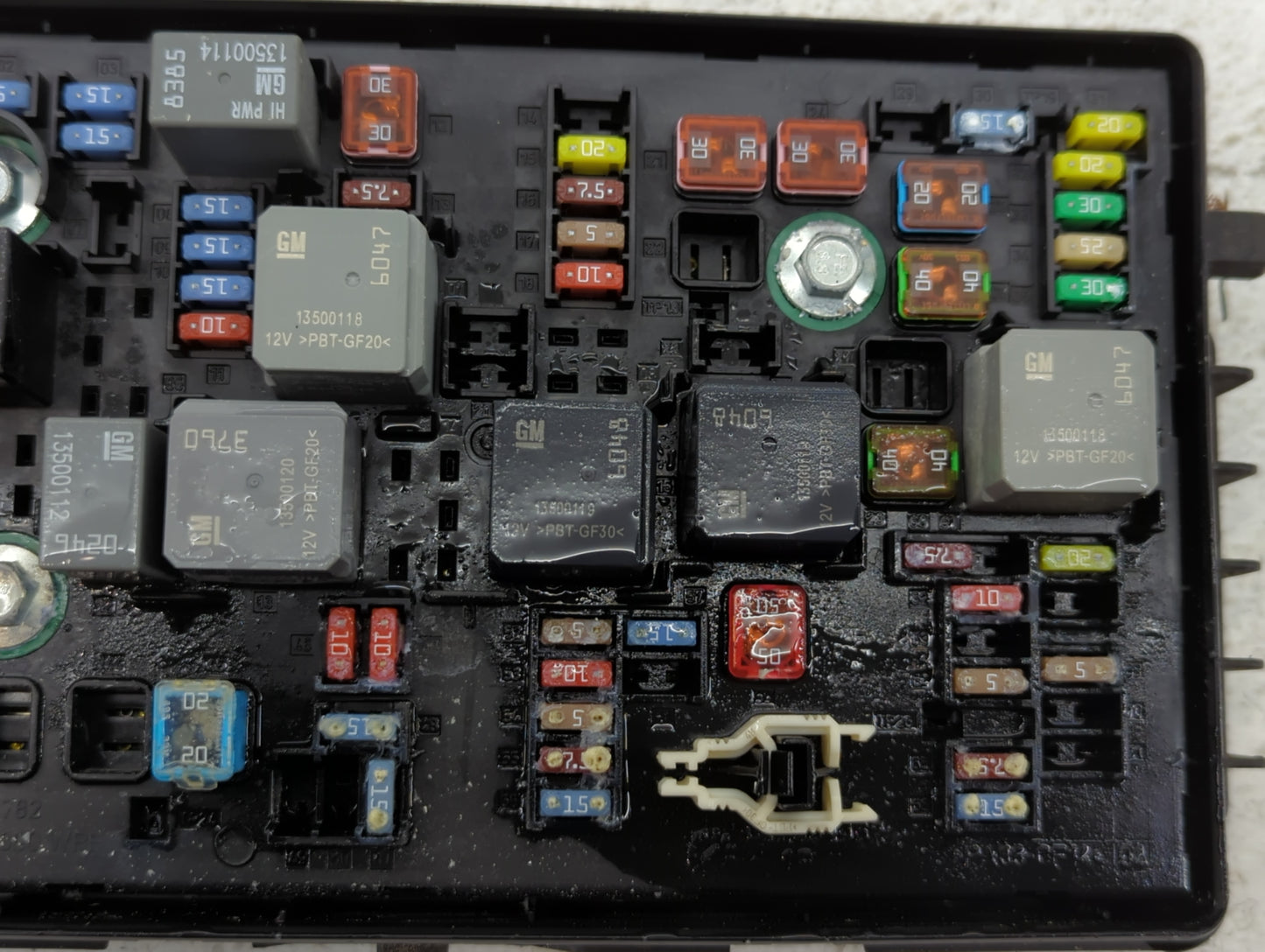 2011-2014 Chevrolet Cruze Fusebox Fuse Box Panel Relay Module P/N:812461952 Fits Fits 2011 2012 2013 2014 OEM Used Auto Part