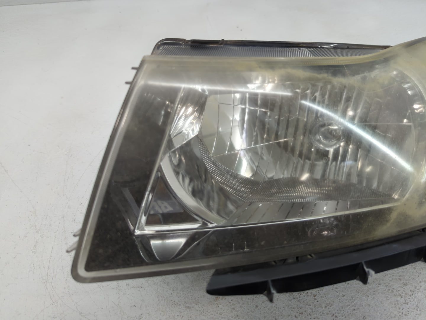 2011-2012 Chevrolet Cruze Driver Left Oem Head Light Headlight Lamp - Oemusedautoparts1.com