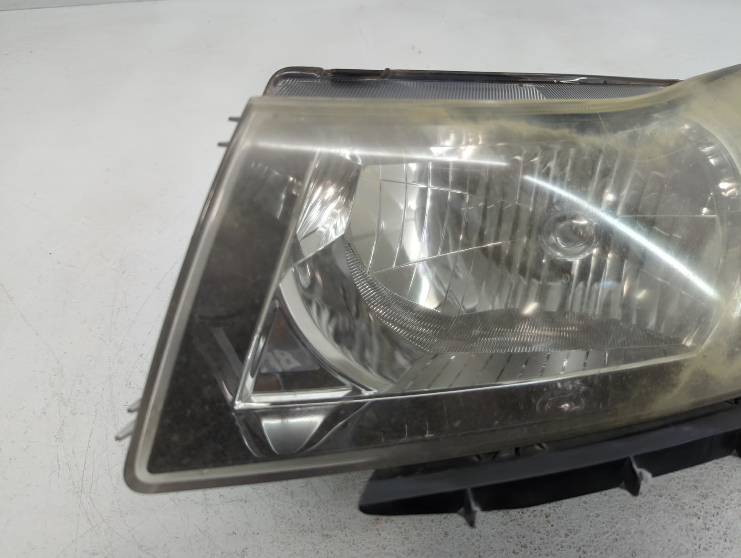 2011-2012 Chevrolet Cruze Driver Left Oem Head Light Headlight Lamp - Oemusedautoparts1.com