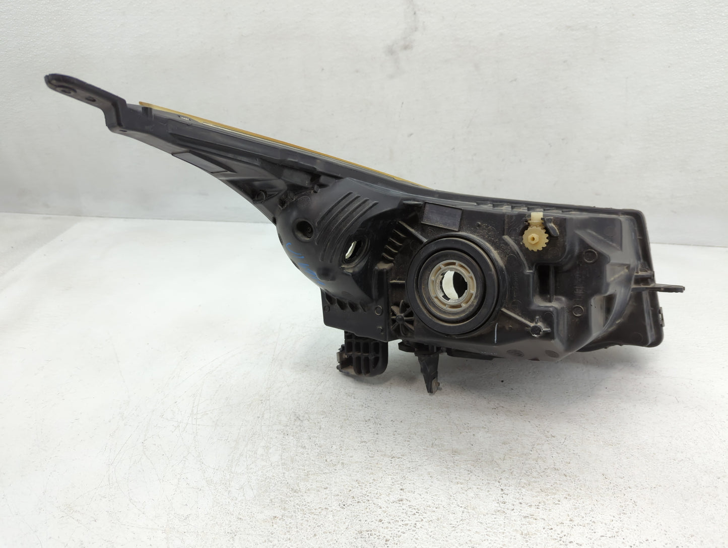 2011-2012 Chevrolet Cruze Driver Left Oem Head Light Headlight Lamp - Oemusedautoparts1.com