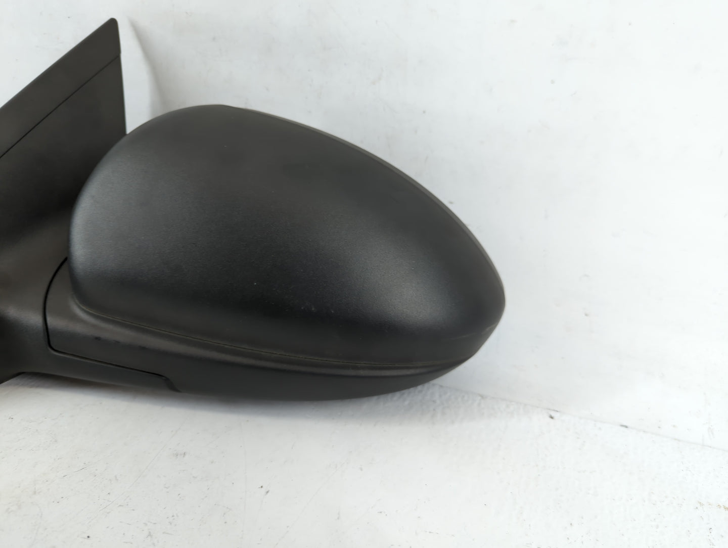2011-2014 Chevrolet Cruze Driver Side View Mirror - Left Door Mirror OEM Used - Oemusedautoparts1.com