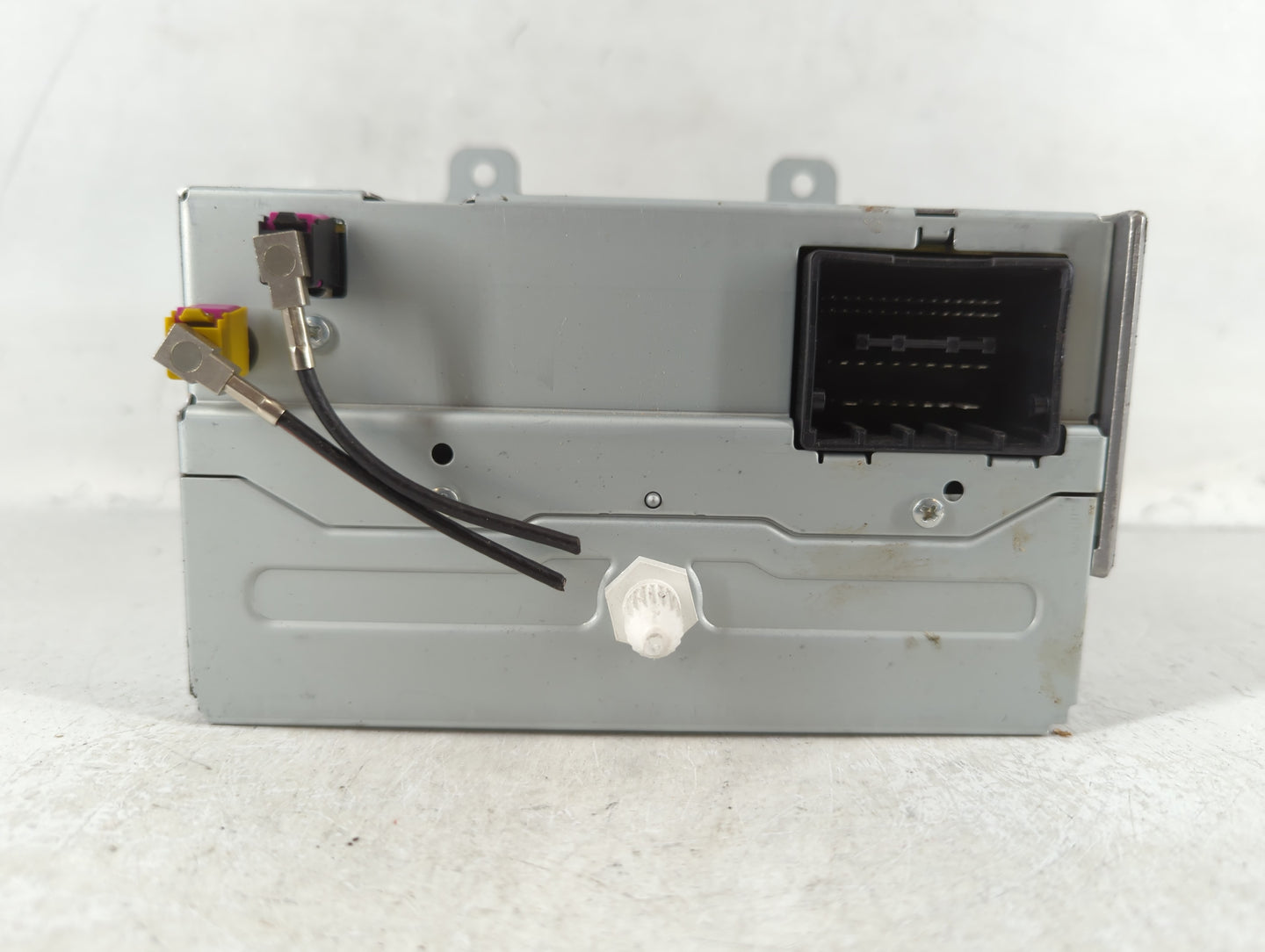 2011-2012 Chevrolet Cruze Radio AM FM Cd Player Receiver Replacement P/N:20983517 Fits Fits 2010 2011 2012 OEM Used Auto Par