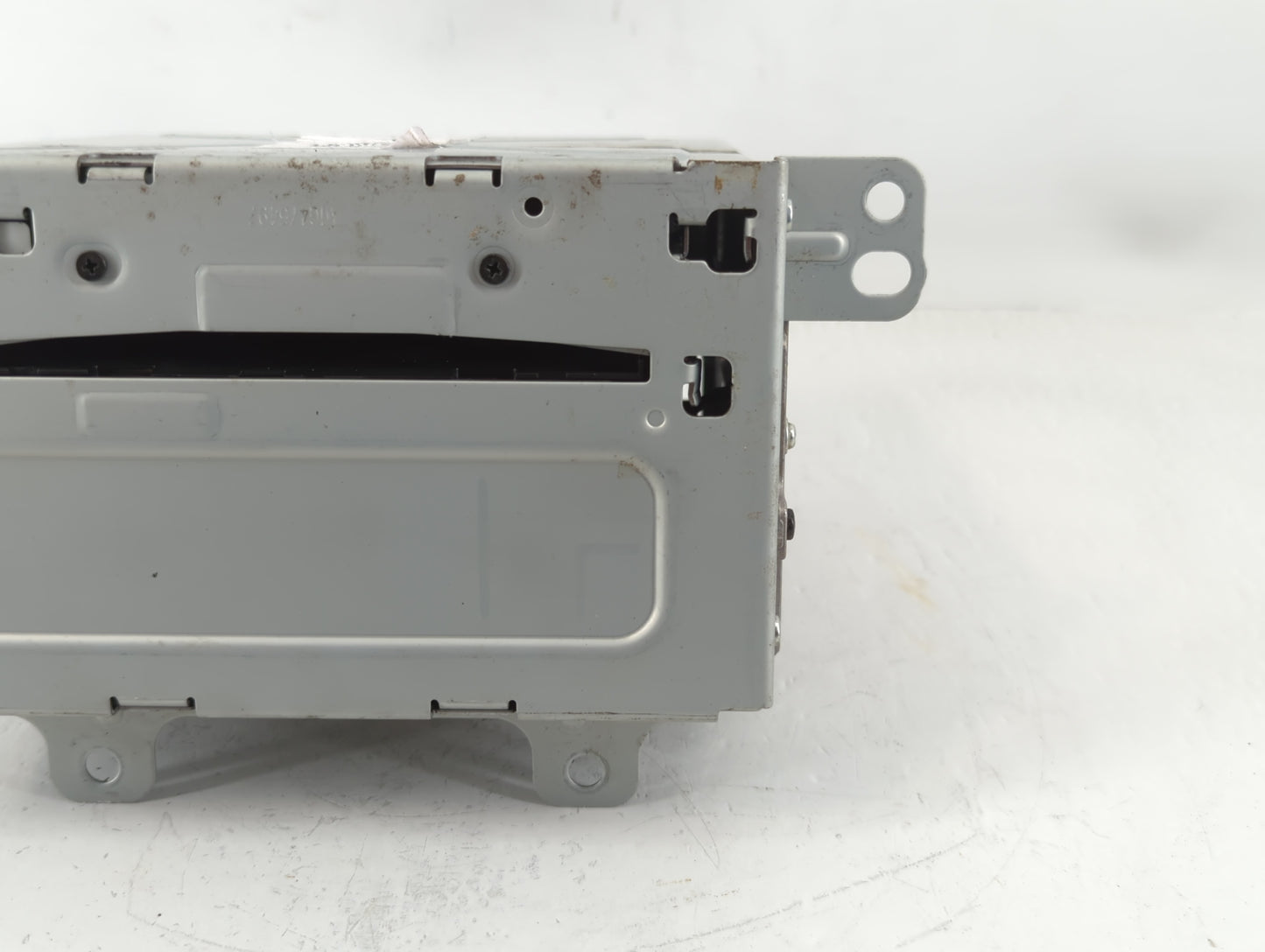 2011-2012 Chevrolet Cruze Radio AM FM Cd Player Receiver Replacement P/N:20983517 Fits Fits 2010 2011 2012 OEM Used Auto Par