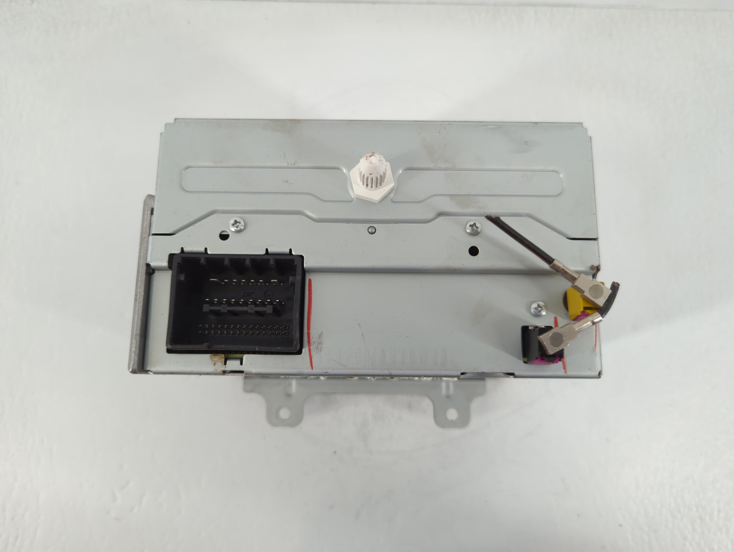 2011-2012 Chevrolet Cruze Radio AM FM Cd Player Receiver Replacement P/N:20983517 Fits Fits 2010 2011 2012 OEM Used Auto Par