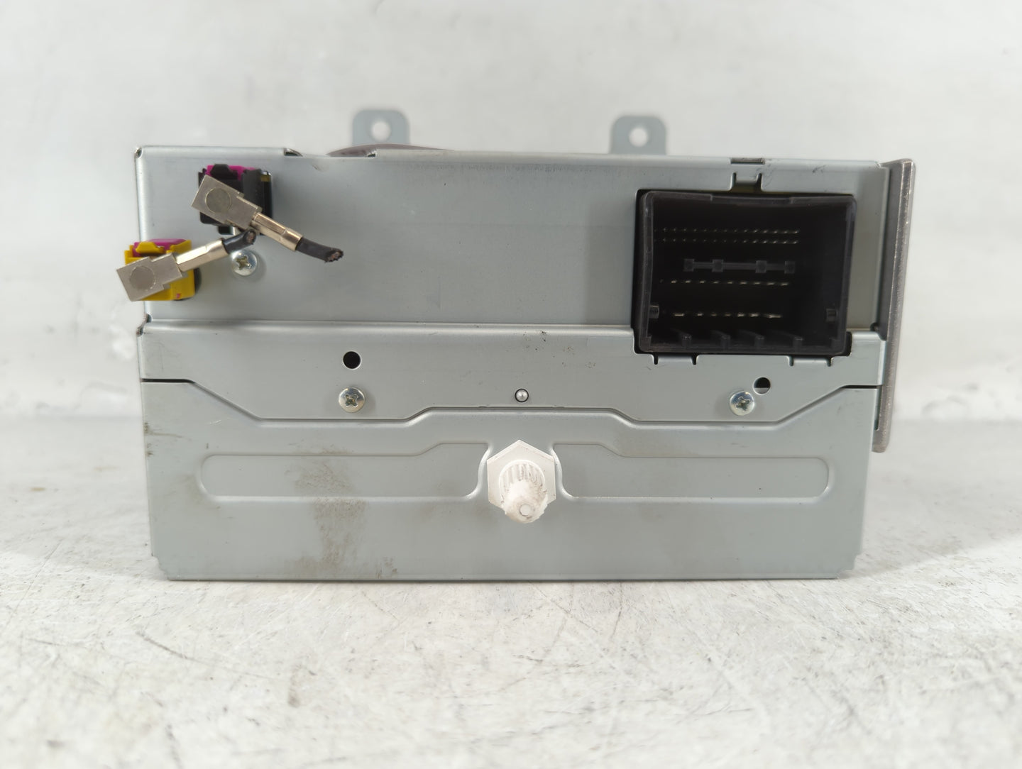 2011-2012 Chevrolet Cruze Radio AM FM Cd Player Receiver Replacement P/N:20983517 Fits Fits 2010 2011 2012 OEM Used Auto Par