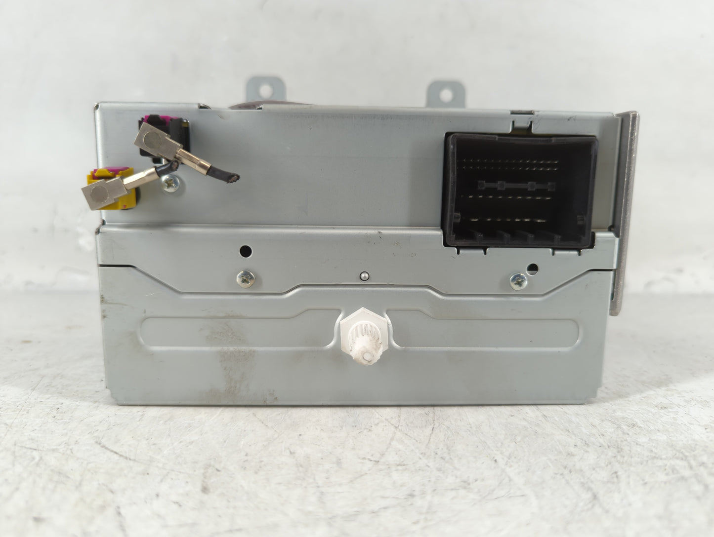 2011-2012 Chevrolet Cruze Radio AM FM Cd Player Receiver Replacement P/N:20983517 Fits Fits 2010 2011 2012 OEM Used Auto Par
