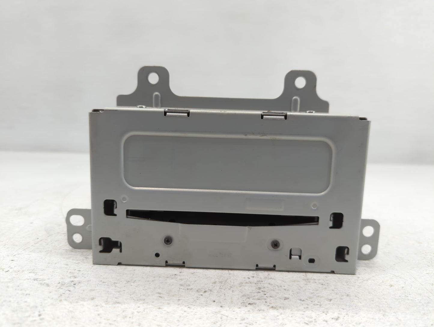 2011-2012 Chevrolet Cruze Radio AM FM Cd Player Receiver Replacement P/N:20983517 Fits Fits 2010 2011 2012 OEM Used Auto Par