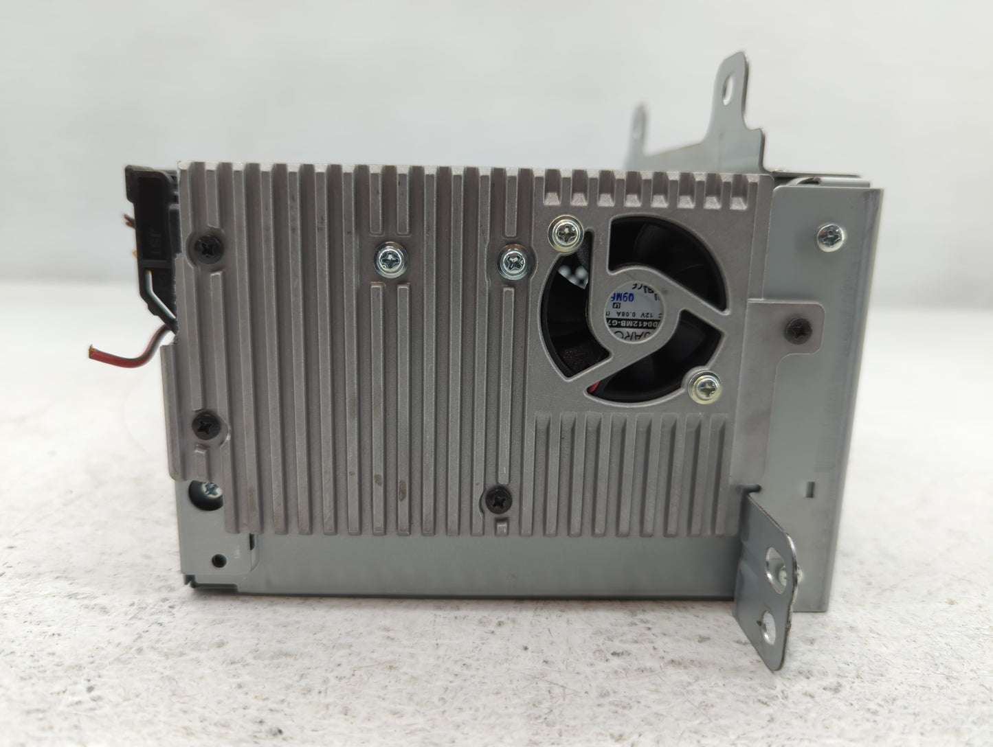 2011-2012 Chevrolet Cruze Radio AM FM Cd Player Receiver Replacement P/N:20983517 Fits Fits 2010 2011 2012 OEM Used Auto Par