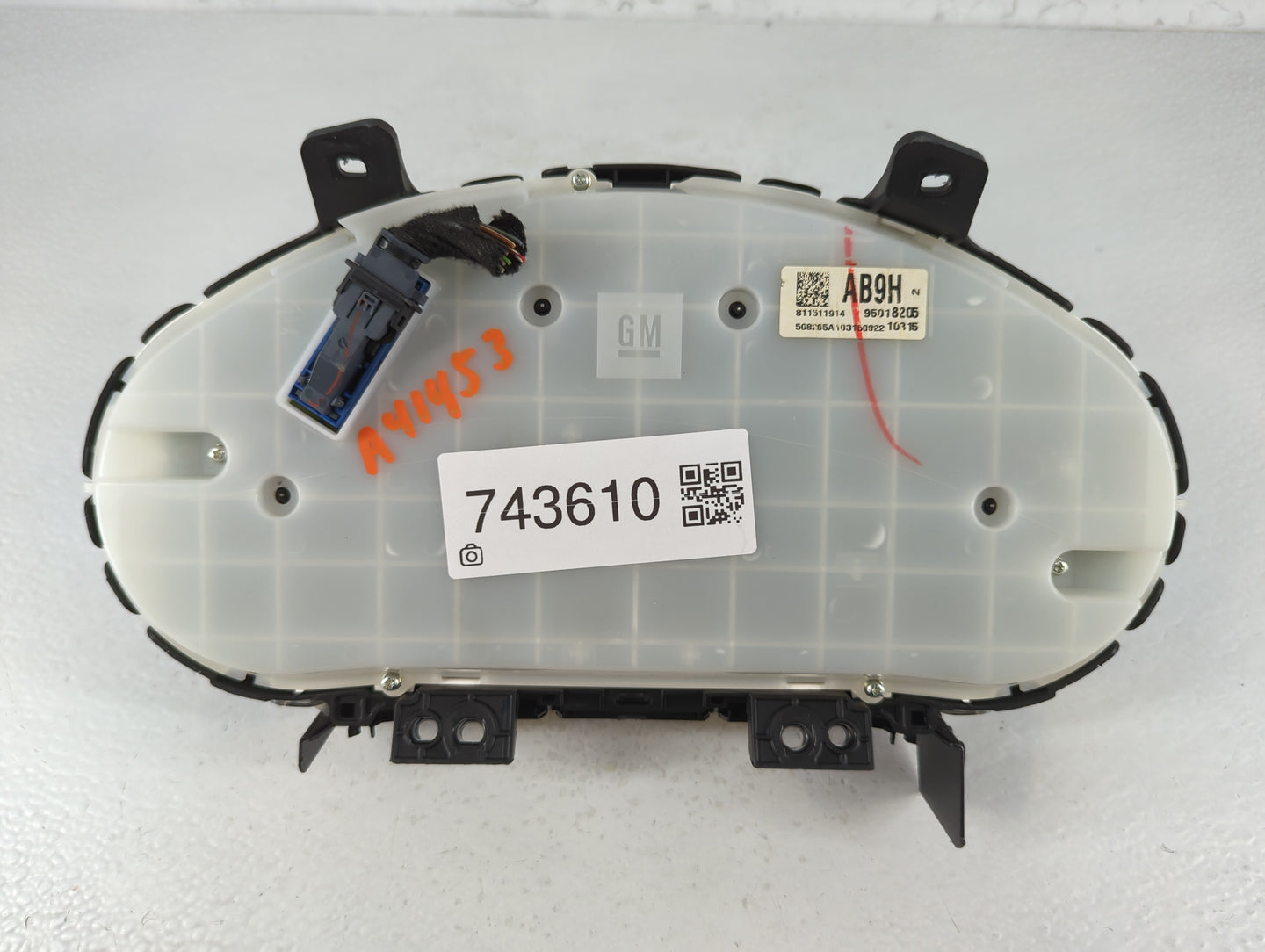 2011 Chevrolet Cruze Instrument Cluster Speedometer Gauges P/N:95018205 Fits OEM Used Auto Parts - Oemusedautoparts1.com