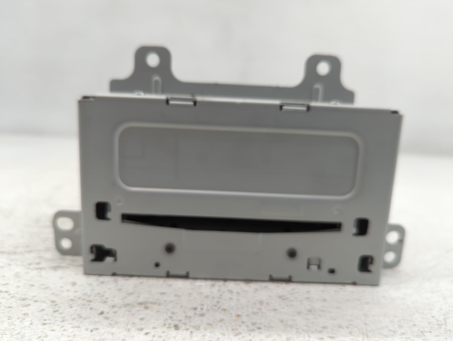 2011-2012 Chevrolet Cruze Radio AM FM Cd Player Receiver Replacement P/N:20983517 Fits Fits 2010 2011 2012 OEM Used Auto Par