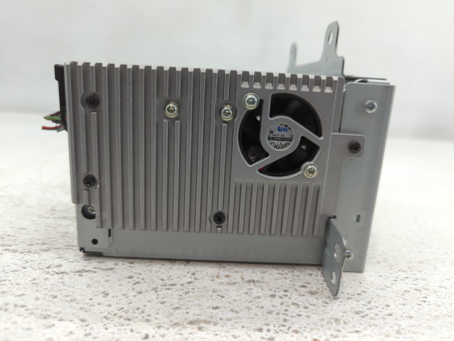 2011-2012 Chevrolet Cruze Radio AM FM Cd Player Receiver Replacement P/N:20983517 Fits Fits 2010 2011 2012 OEM Used Auto Par