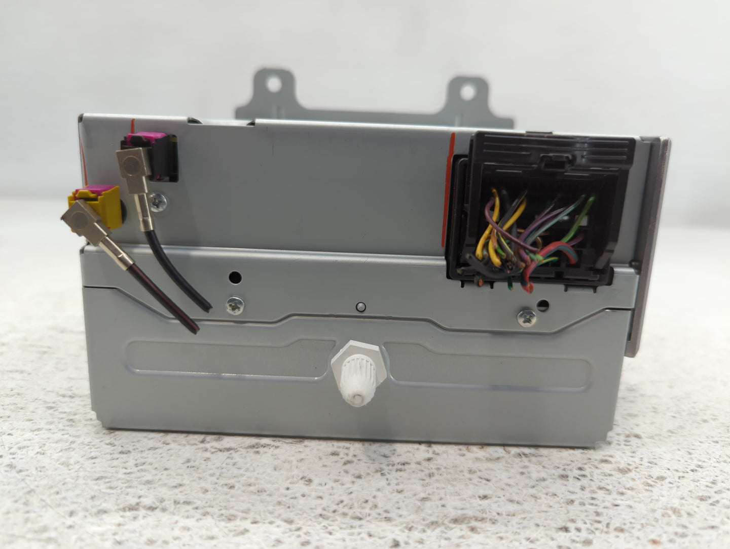 2011-2012 Chevrolet Cruze Radio AM FM Cd Player Receiver Replacement P/N:20983517 Fits Fits 2010 2011 2012 OEM Used Auto Par
