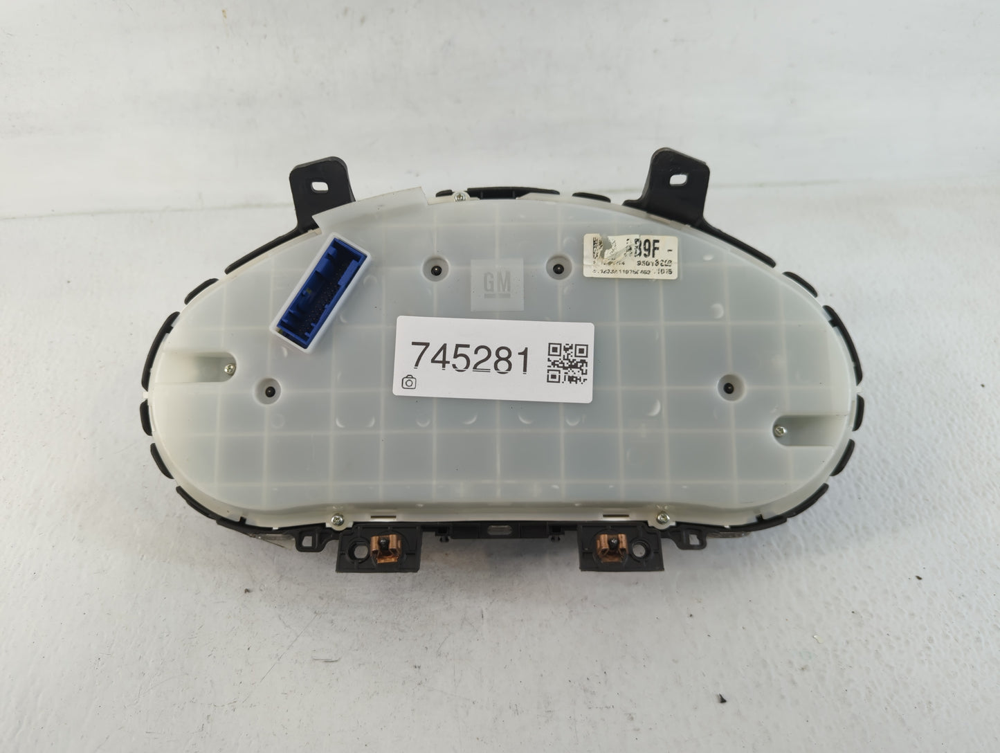 2011 Chevrolet Cruze Instrument Cluster Speedometer Gauges P/N:95018200 Fits OEM Used Auto Parts - Oemusedautoparts1.com