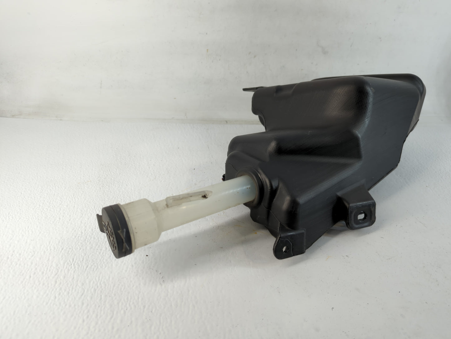 2011-2016 Chevrolet Cruze Windshield Washer Fluid Reservoir Bottle Oem - Oemusedautoparts1.com
