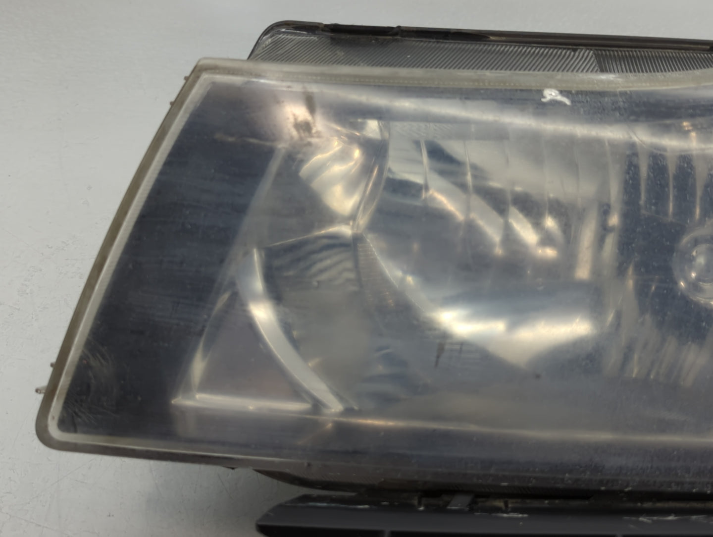2011-2012 Chevrolet Cruze Driver Left Oem Head Light Headlight Lamp - Oemusedautoparts1.com