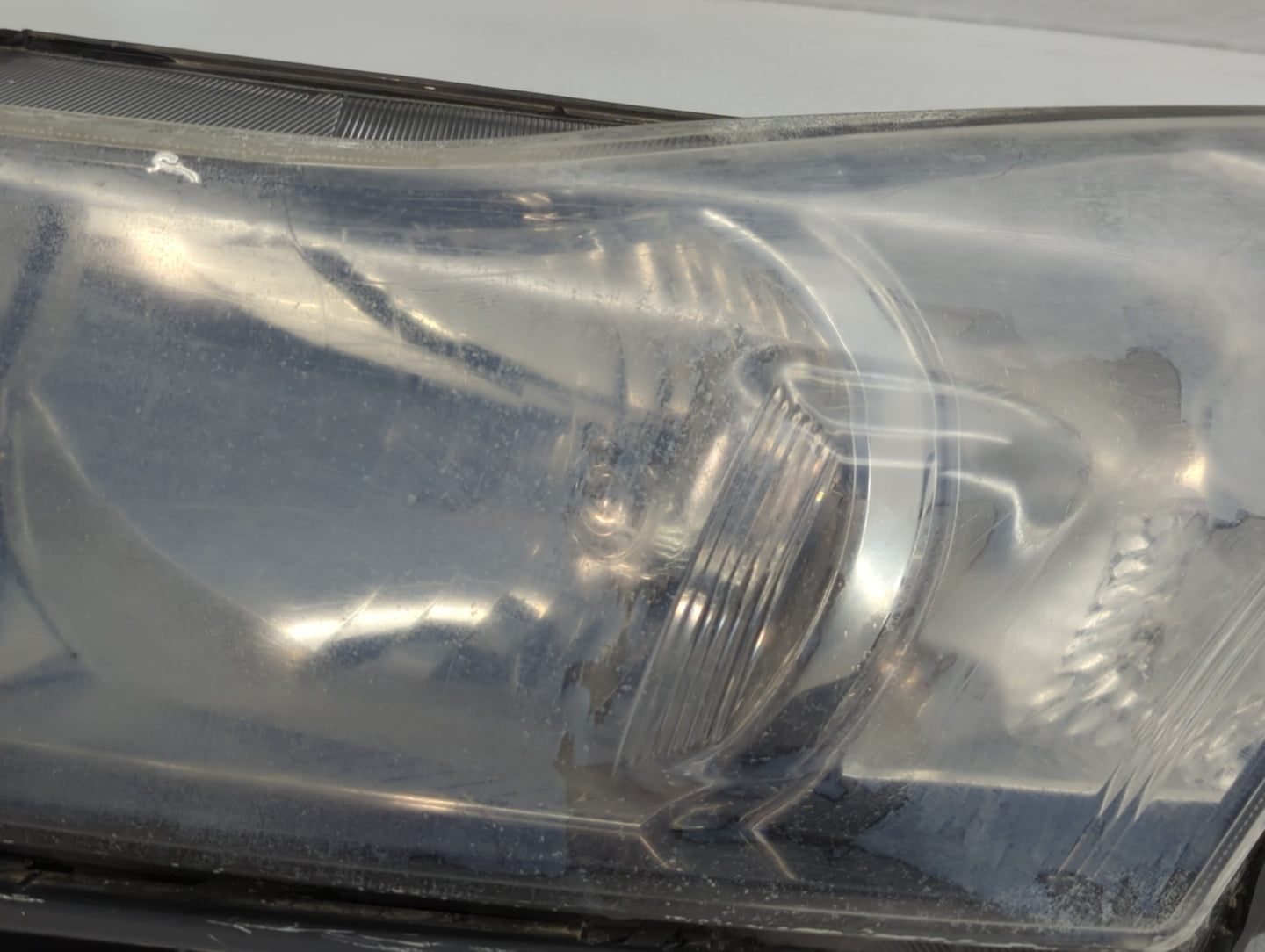2011-2012 Chevrolet Cruze Driver Left Oem Head Light Headlight Lamp - Oemusedautoparts1.com
