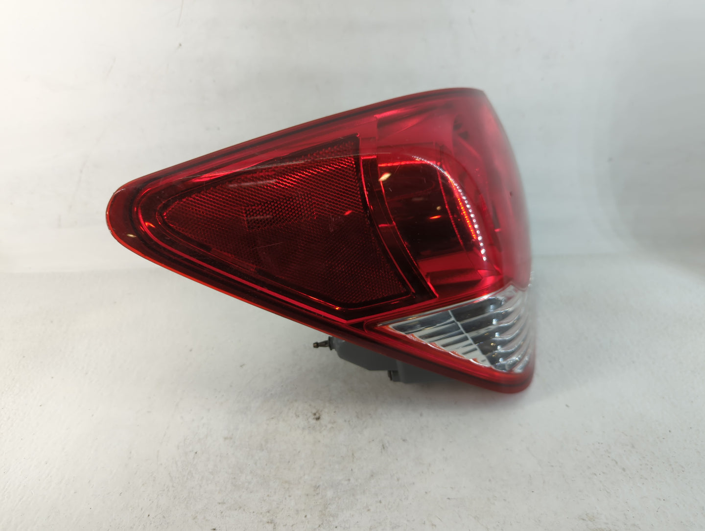 2011-2016 Chevrolet Cruze Tail Light Assembly Driver Left OEM Fits Fits 2011 2012 2013 2014 2015 2016 OEM Used Auto Parts - 