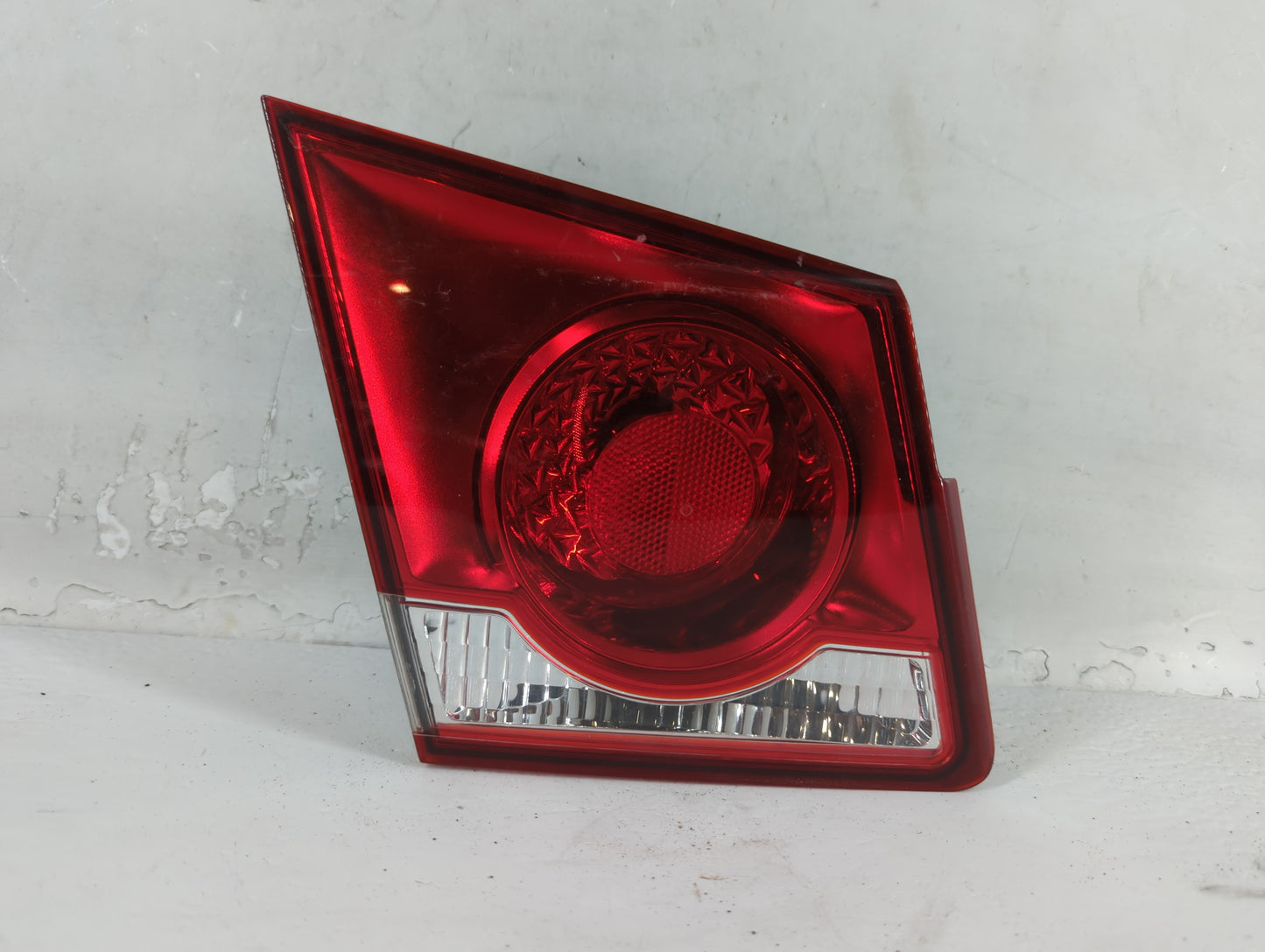 2011-2016 Chevrolet Cruze Tail Light Assembly Driver Left OEM Fits Fits 2011 2012 2013 2014 2015 2016 OEM Used Auto Parts - 
