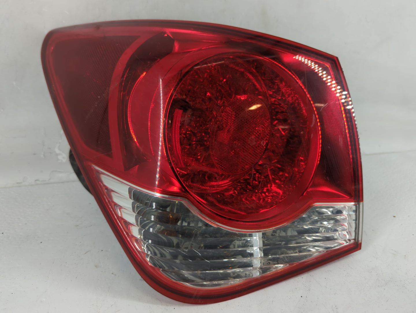 2011-2016 Chevrolet Cruze Tail Light Assembly Driver Left OEM Fits Fits 2011 2012 2013 2014 2015 2016 OEM Used Auto Parts - 