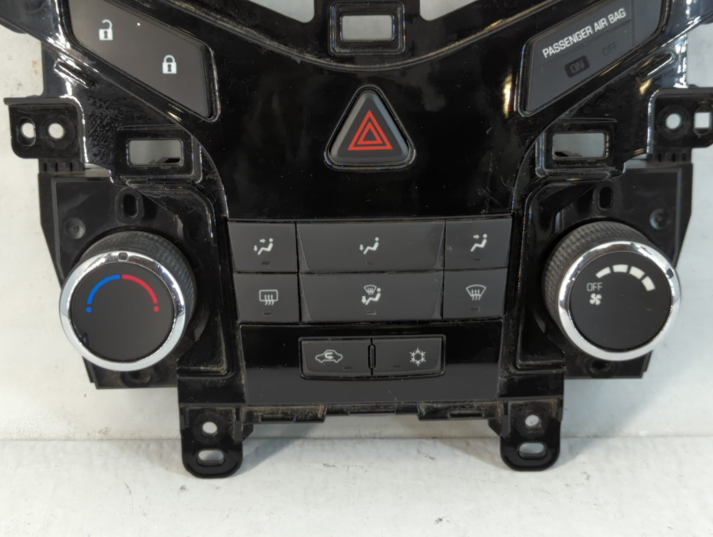 2011-2012 Chevrolet Cruze Climate Control Module Temperature AC/Heater Replacement P/N:95017054 Fits Fits 2011 2012 OEM Used