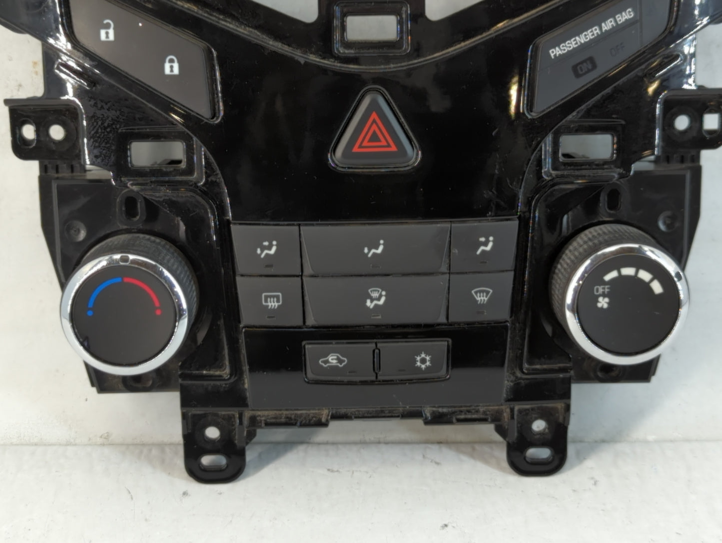2011-2012 Chevrolet Cruze Climate Control Module Temperature AC/Heater Replacement P/N:95017054 Fits Fits 2011 2012 OEM Used