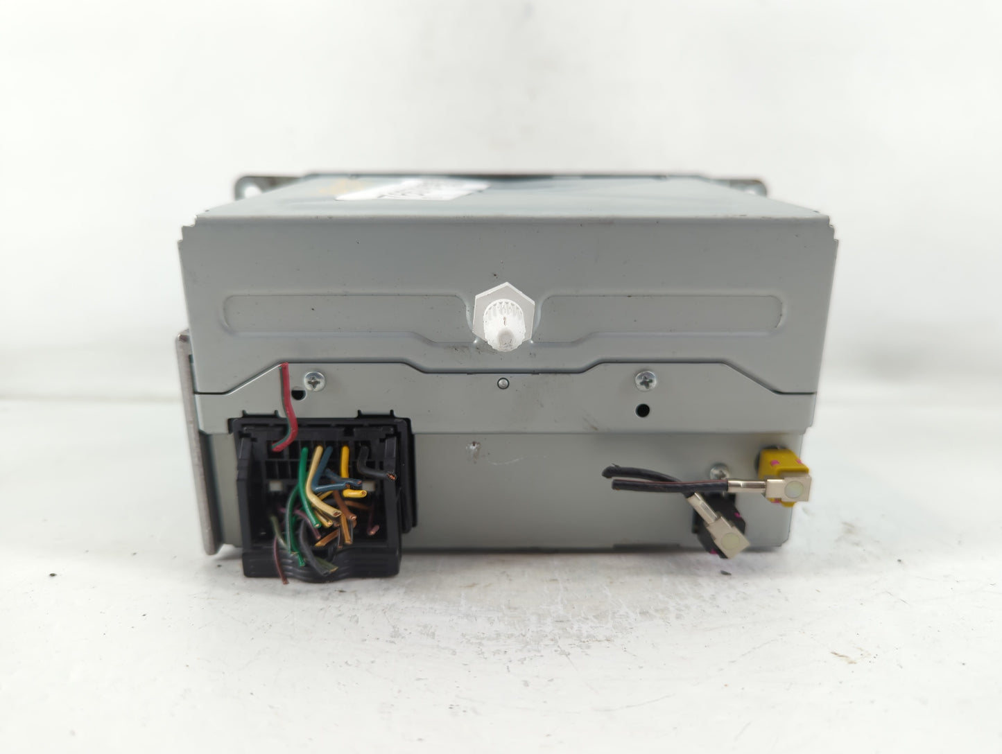 2011-2012 Chevrolet Cruze Radio AM FM Cd Player Receiver Replacement P/N:20983517 Fits Fits 2010 2011 2012 OEM Used Auto Par